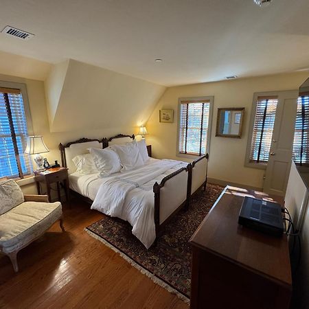 The 1708 House Bed & Breakfast Southampton Exterior foto