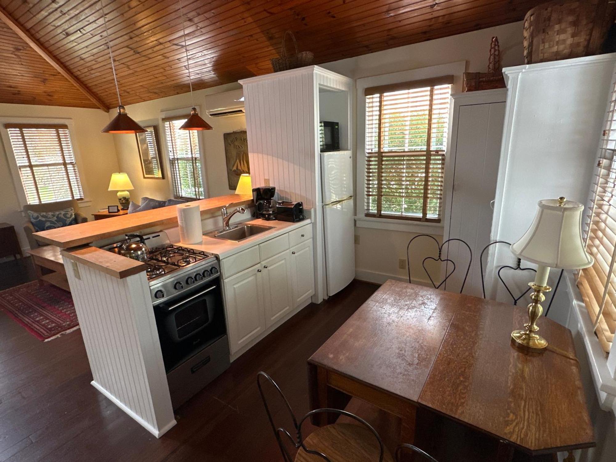 The 1708 House Bed & Breakfast Southampton Exterior foto
