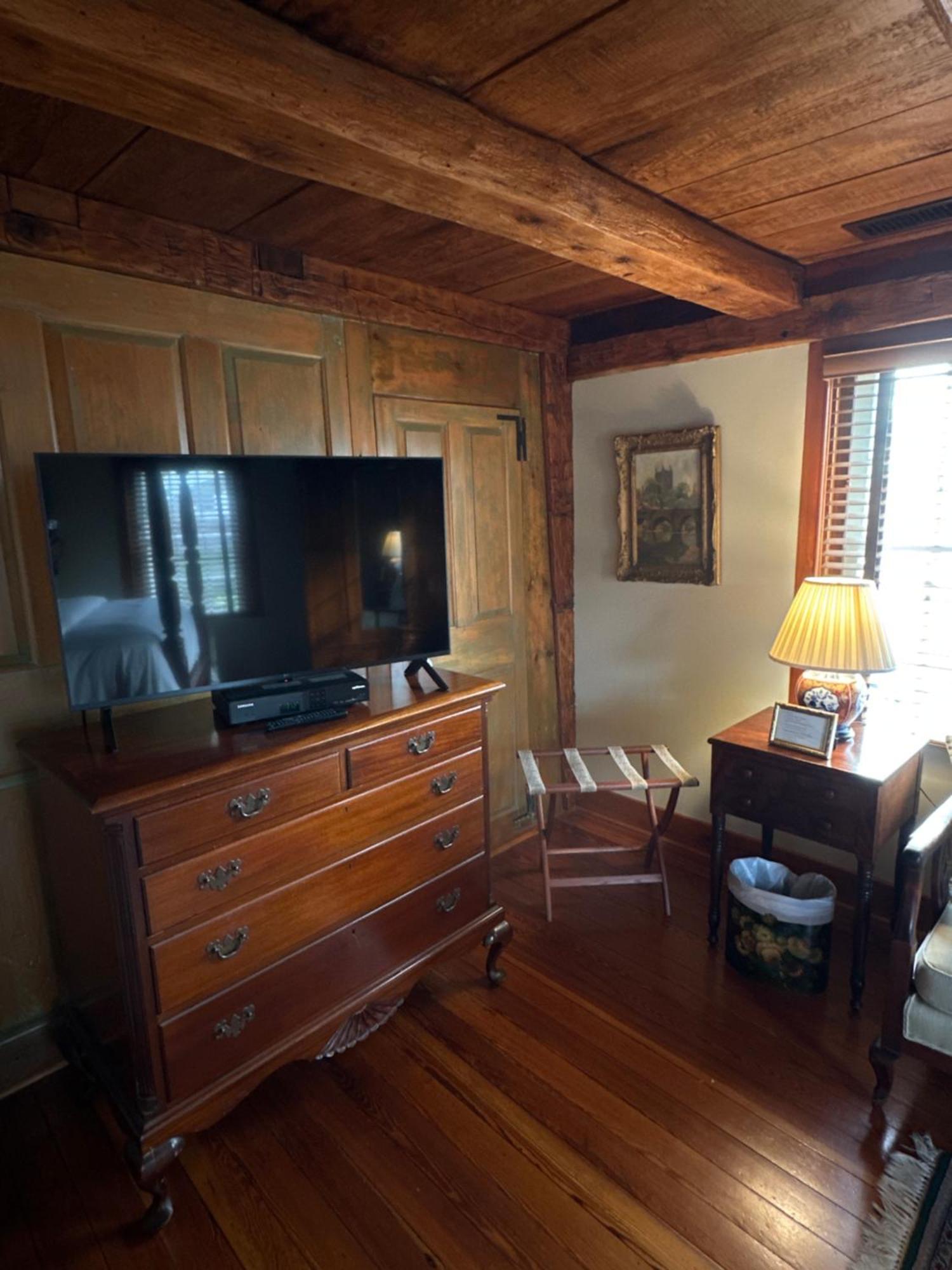 The 1708 House Bed & Breakfast Southampton Exterior foto